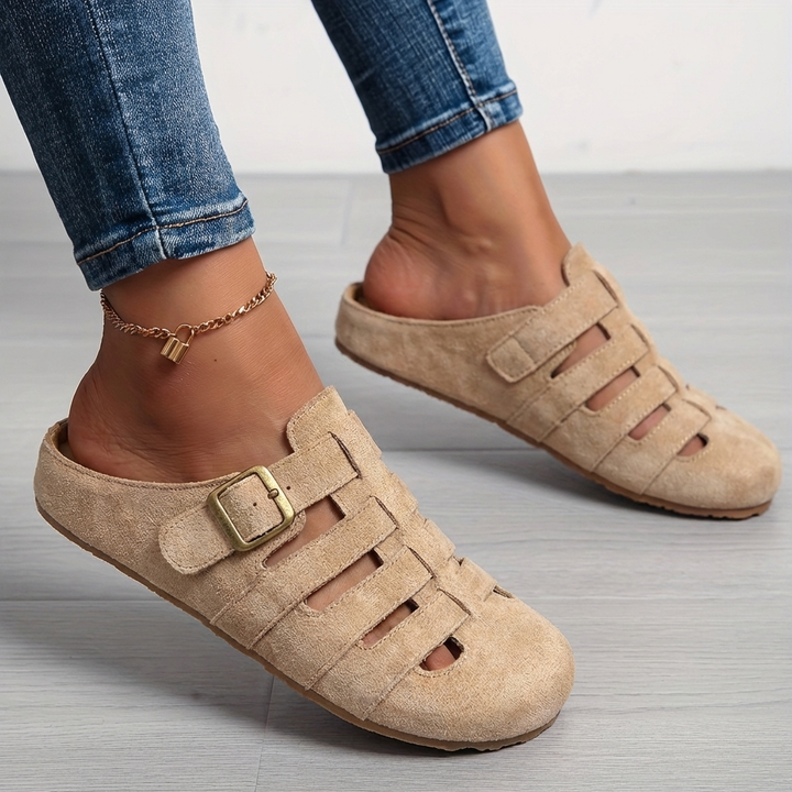 Elegante Damen Mulesandalen mit Slip-On-Design, ideal als bequeme Freizeitschuhe oder Sommerschuhe für Damenmode.