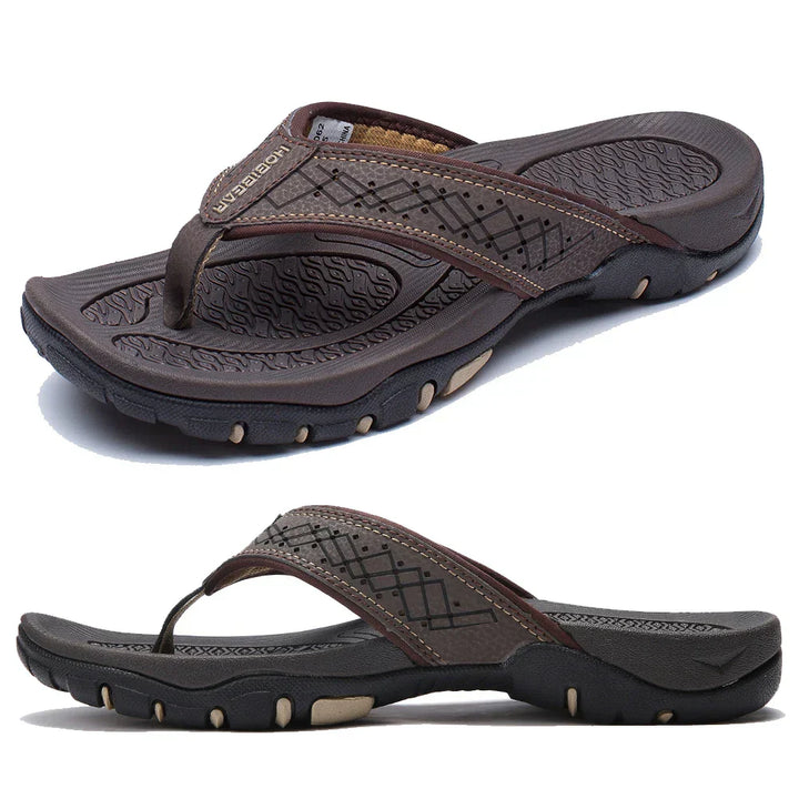 Stylische Herren Freizeitslipper, ergonomisches Design mit Fußstütze, ideal für komfortable Sommertage.