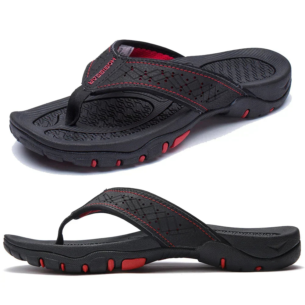 Leichte Herren Sommerslipper zum einfachen Anziehen, bequeme Freizeitschuhe mit atmungsaktivem Material.