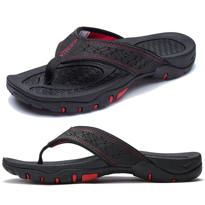 Leichte Herren Sommerslipper zum einfachen Anziehen, bequeme Freizeitschuhe mit atmungsaktivem Material.