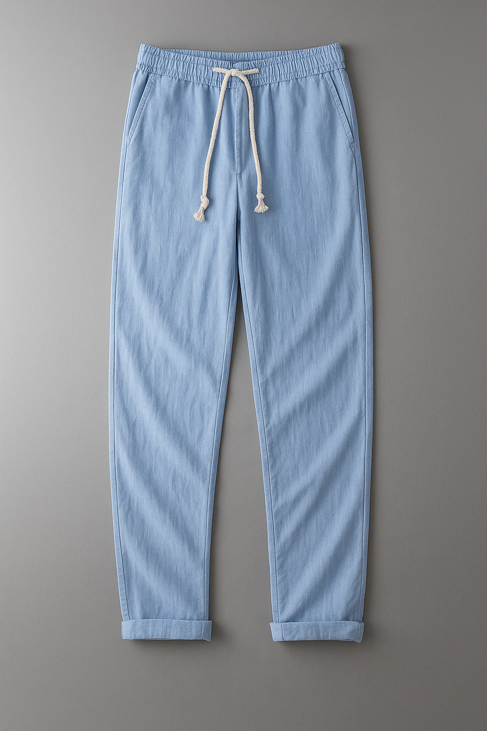 Moderne, stilvolle Herren Sommerhose in leichter Qualität, perfekt für einen lässigen und bequemen Sommerlook.