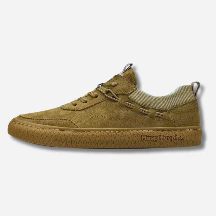 Elegante Maxon Herren Wildleder Sneaker. Modische Freizeitschuhe für stilbewusste Männer.