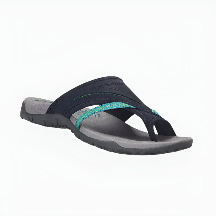 Orthopädische Damen Sandalen von der Seite. Ergonomisches Fußbett & komfortable Sohle für Fußgesundheit.