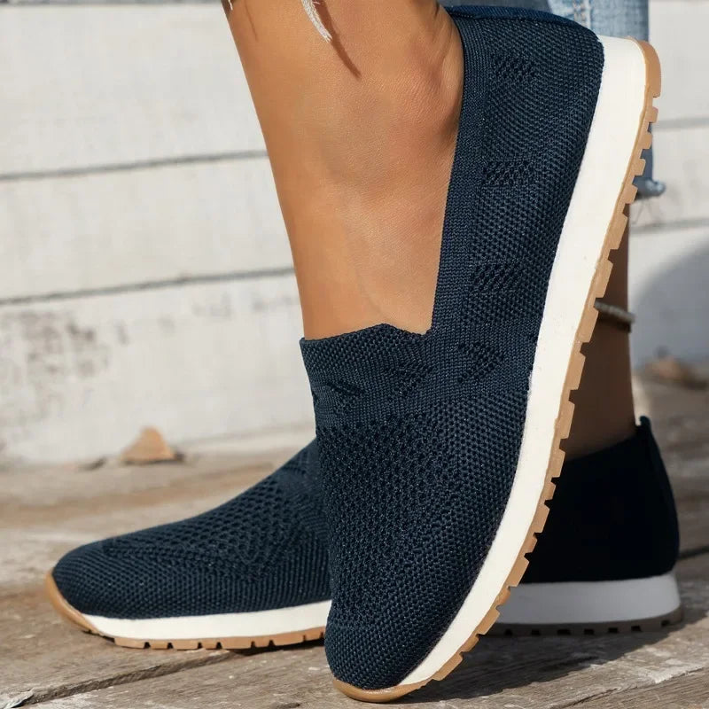 Stilvolle orthopädische Damen Slipper mit federleichtem Design für gesunden und bequemen Gang.