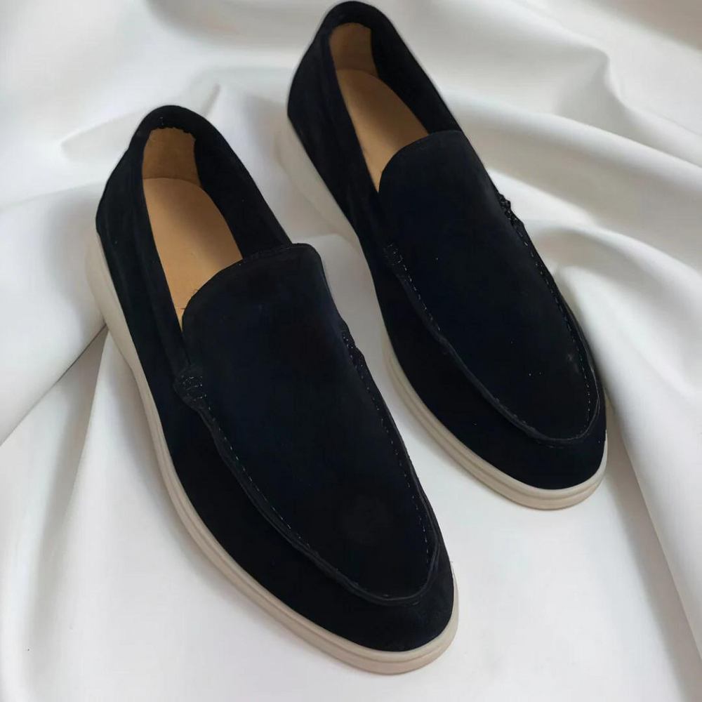 Elegante marineblaue Herren Loafers Luxor. Klassische Slipper für stilvolle Business- & Freizeit-Outfits.