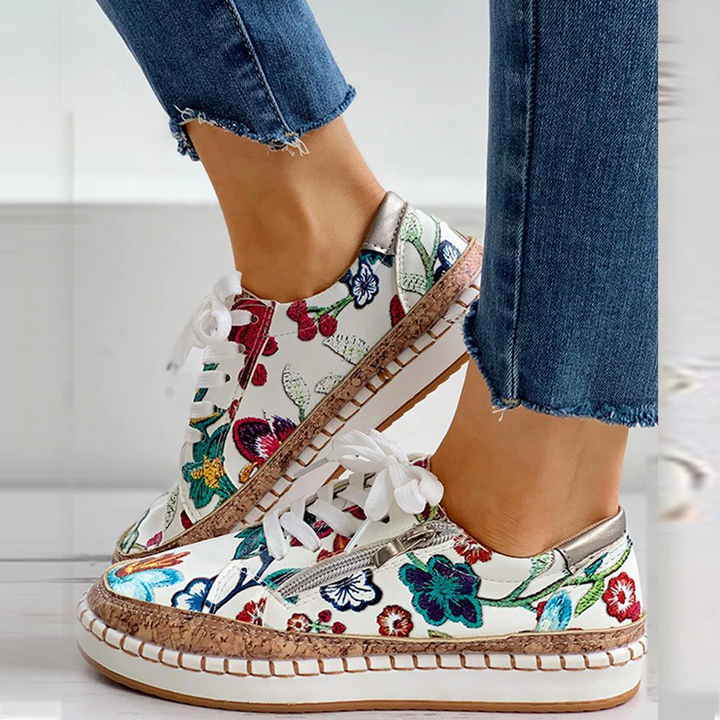 Slip-on Damen Sneaker Loafer mit rutschfester Sohle, ergonomisch und praktisch für Reisen und Alltag.
