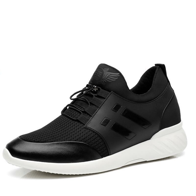 Schwarzer orthopädischer Gehschuh für Herren, bequem und stabil, ideal für lange Spaziergänge.