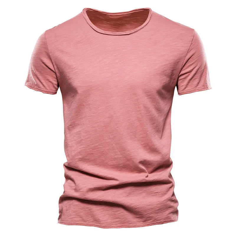 Stilvolles Herren T-Shirt, eine essentielle Ergänzung für jede Garderobe.