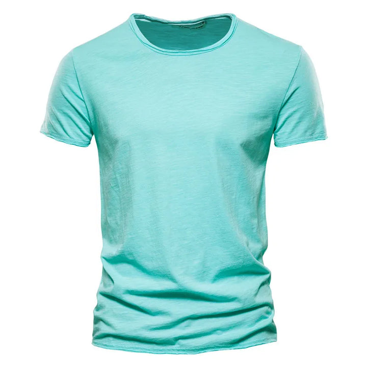 Strapazierfähiges Basic T-Shirt für Herren, bietet Komfort und Stil.