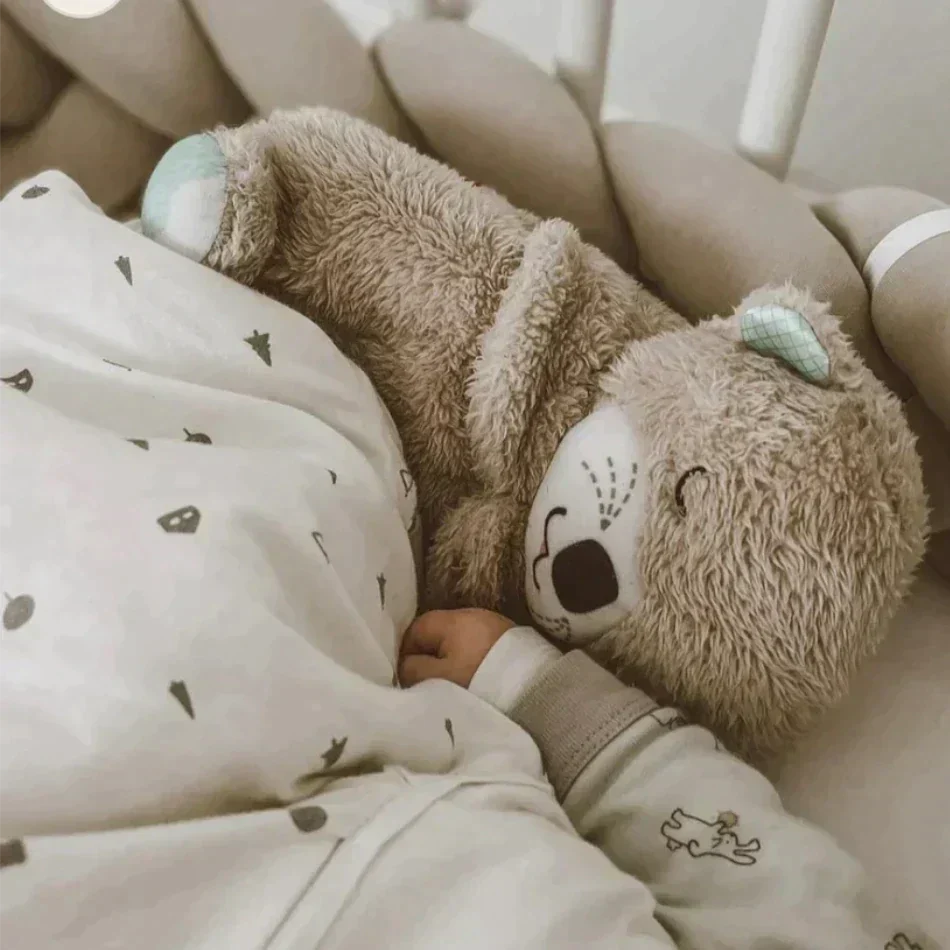 Süßes Plüschtier Otter mit beruhigendem Atem-Effekt & Musik, hilft Babys beim Einschlafen. Ideales Geschenk.