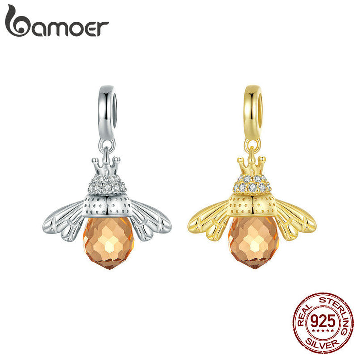 Geschenkidee: Elegante Damen Bienanhänger-Halskette aus 925er Sterlingsilber. Moderner und schicker Insektenschmuck.