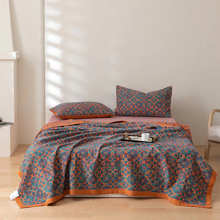 Blaue Baumwoll-Bettwaren, gemustert, mit atmungsaktivem Sechs-Lagen-Design. Ideal für Komfort.