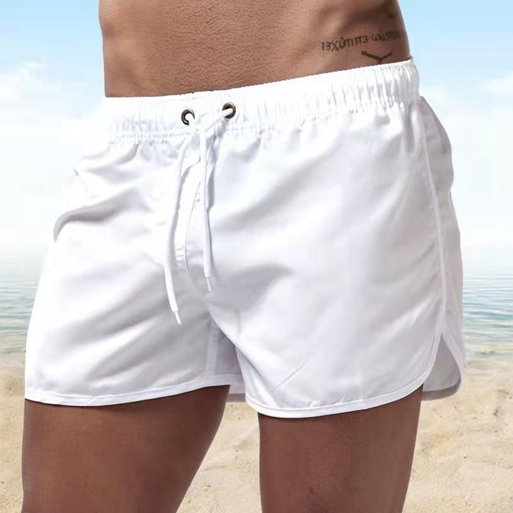 Elastische Herren Badehose mit bequemer Passform, ideal für Sport und Urlaub am Strand. Schnelltrocknend.