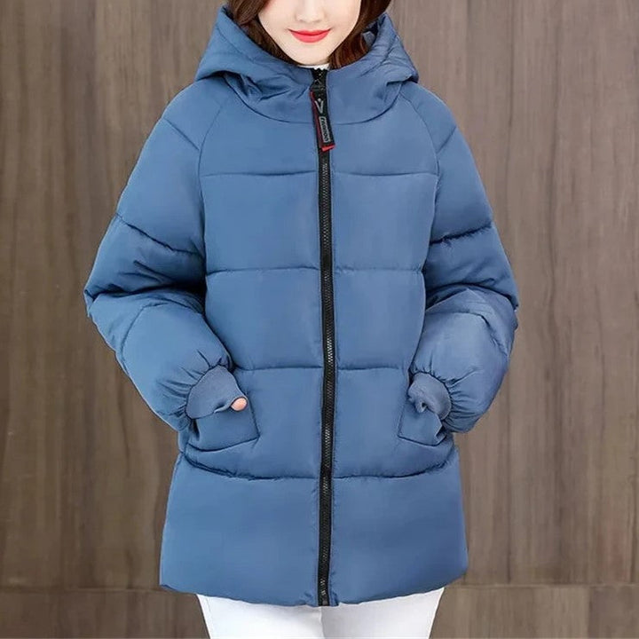 Moderne Damen Winterjacke, Steppparka mit Kapuze, Übergroß und Plus Size.