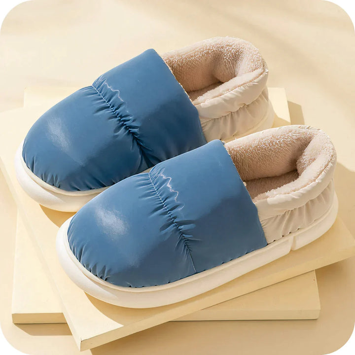 Warme Hausschuhe in zeitlosem Design, perfekt für Damen & Herren. Bequeme Winter-Schuhe für Zuhause.