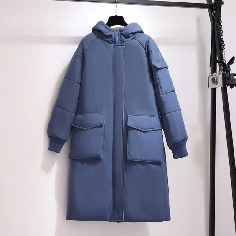 Lange Winterjacke Damen Plus Size, modern & bequem mit Kapuze.