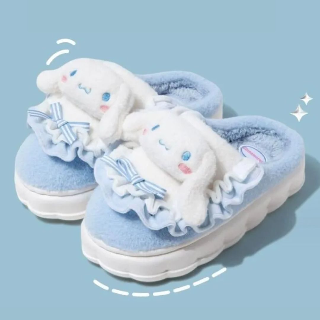 Damen Kuschelhausschuhe für warme, gemütliche Wintertage. Weiche Slipper für entspannte Stunden zu Hause.