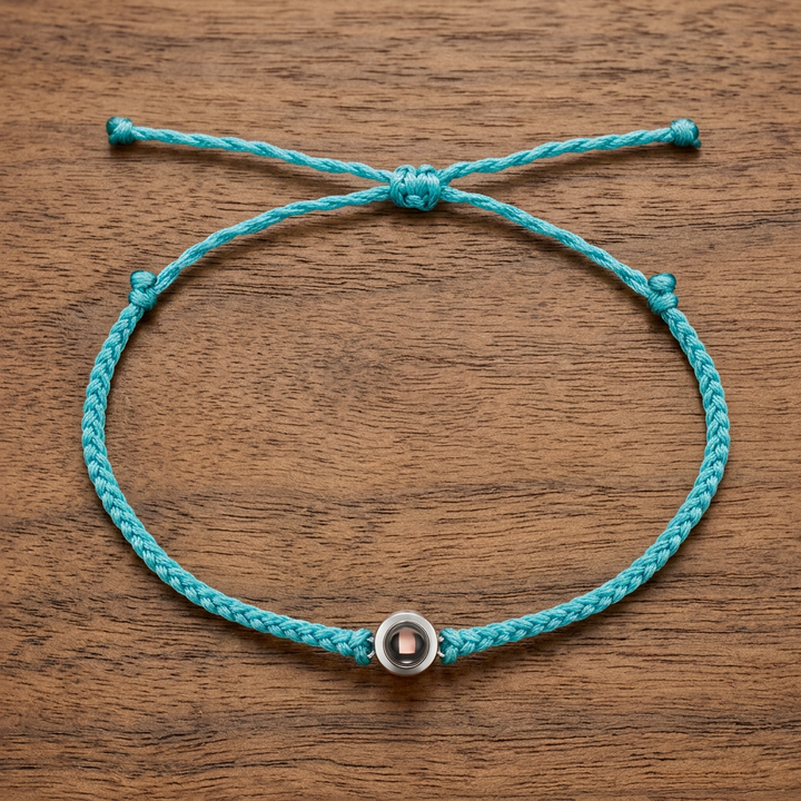 Herzliches Geschenk: Haustier-Fotoarmband mit Projektionsfunktion, ideal für Tierfreunde.