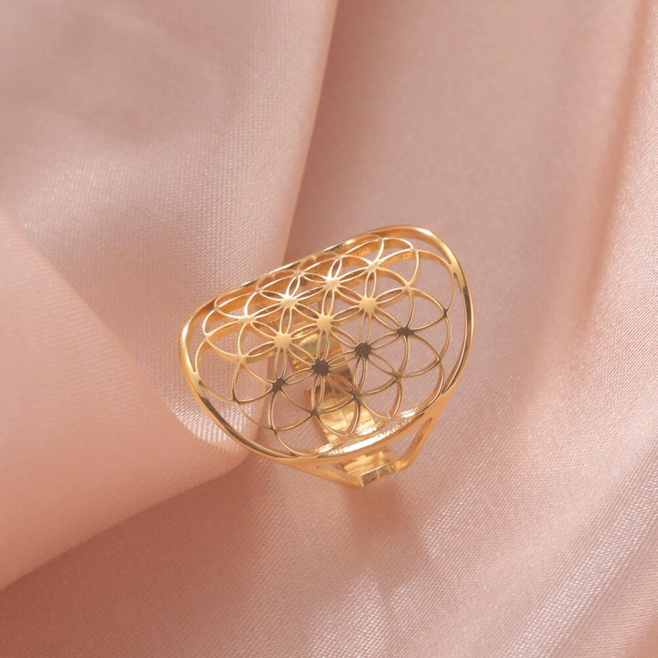 Verstellbarer Unisex-Ring mit ovaler Blume des Lebens in Silberoptik; spiritueller Edelstahlschmuck für Damen und Herren.