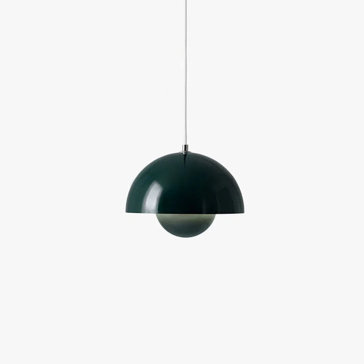 Ästhetische Blumen-Pendelleuchte aus farbigem Glas & Metall, skandinavische Eleganz für jede Decke.