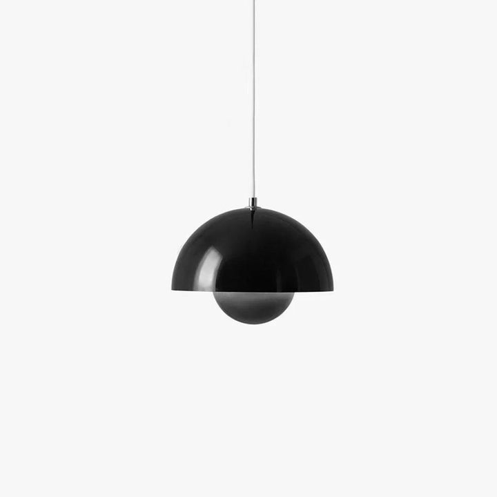 Nordische Wohnzimmerlampe: elegante Blumen-Pendelleuchte aus farbigem Glas und Metall, minimalistisch.