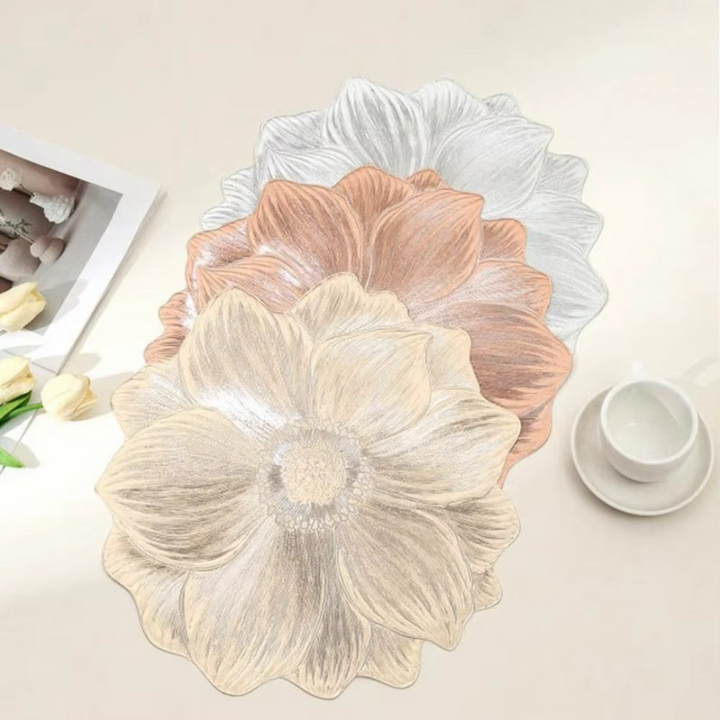 Elegantes Blumen Tischset, wasserfest, ölbeständig und hitzebeständig, für stilvolle Dekoration.