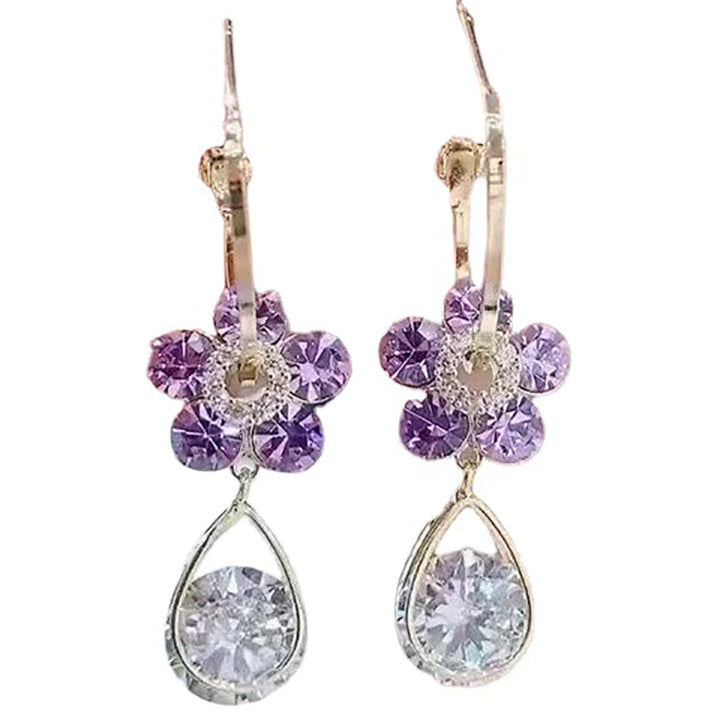 Hochwertige Damen Kristall-Blumenohrringe, eleganter Zinklegierung-Ohrschmuck. Glitzerndes Accessoire.