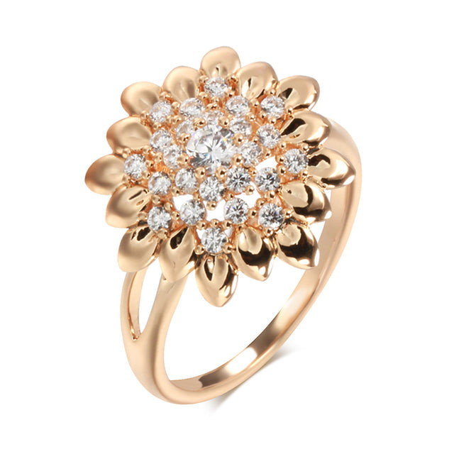 Eleganter Damen Zirkon Ring in Roségold, ideal als Verlobungsring oder Hochzeitsschmuck. Funkelnder, natürlicher Zirkon.