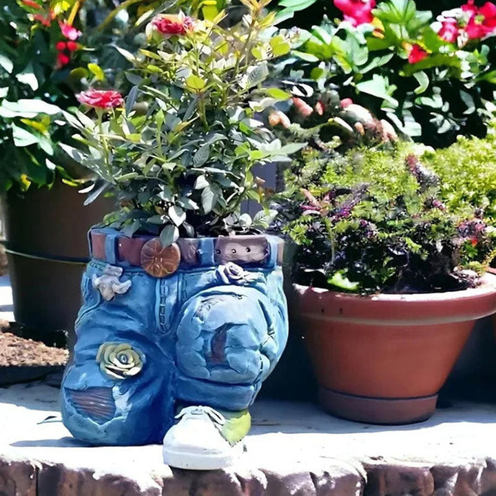 Humorvoller "Potpants" Jeans-Pflanztopf als Blickfang. Originelles Geschenk & Balkondeko.
