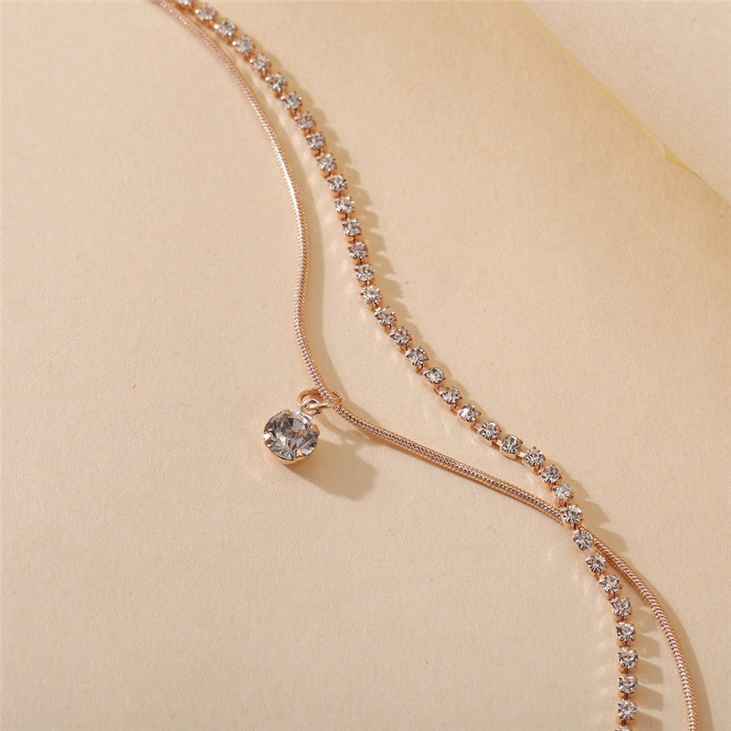 Exklusiver Damen Perlen Beinschmuck, eine edle Fußkette für besondere Sommermomente.