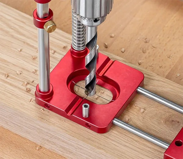 Vielseitige Bohrführung für präzises 90°-Bohren; langlebige Bohrhilfe für Holz & Metall.