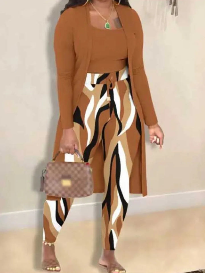 Elegantes Damen Plus Size 3-teiliges Set, stylisch für Herbst & Wintermode.