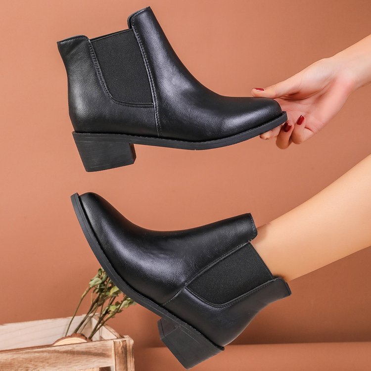 Stilvolle braune Chelsea-Stiefeletten für Damen, elastisch & leicht anzuziehen, perfekt für den Alltag.