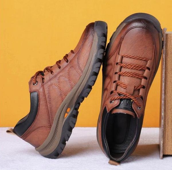 Robuste Herren Wanderschuhe, wasserabweisend & rutschfest, perfekt für Outdoor-Abenteuer.