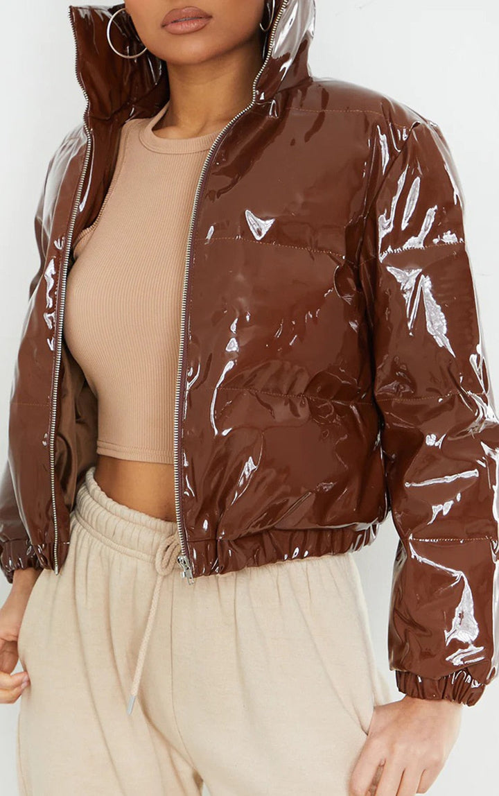 Robuste Damen Winter Pufferjacke, wetterfest und modern im Design.