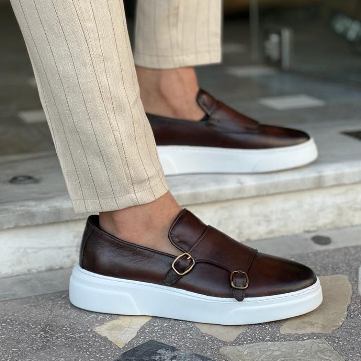 Herren Slip-On Loafer aus hochwertigem Leder, elegant & bequem, ideal für Business & Freizeit im Frühling.