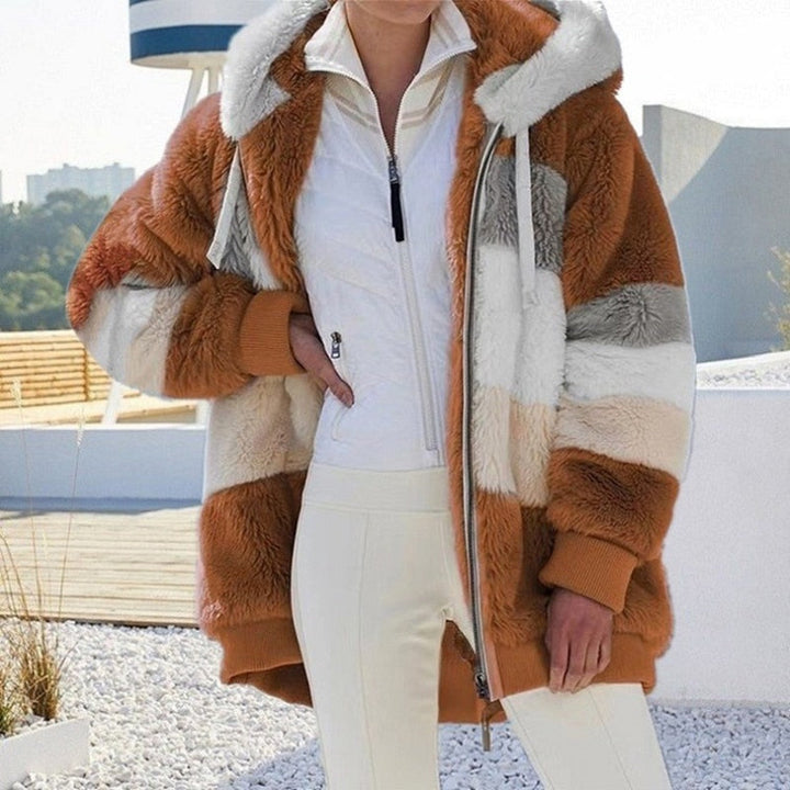 Damen Winter-Cardigan mit Kapuze, weich, warm & stilvoll, als Freizeit-Oberteil.
