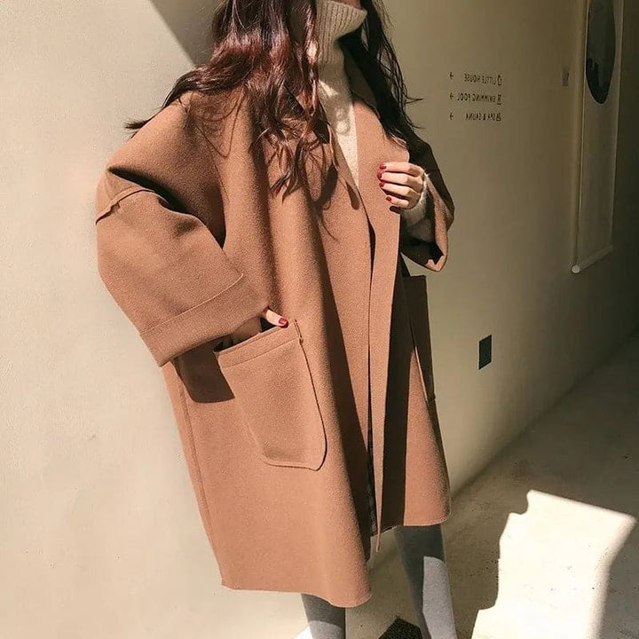 Doppelreihiger Unisex Trenchcoat mit Taillengürtel, eleganter Herbst- und Frühlingsmantel.