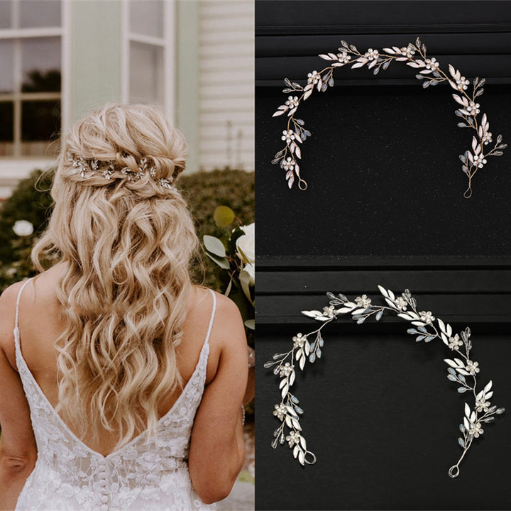 Silbernes Kristall Blumen Stirnband für Damen, perfektes Braut Styling Accessoire & eleganter Haarschmuck für Hochzeiten.