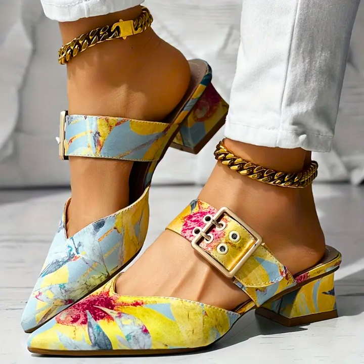 Lebendige bunte Damen Pumps mit modernem Design und stabilem Absatz. Komfortable Absatzschuhe für stilvolle Outfits.