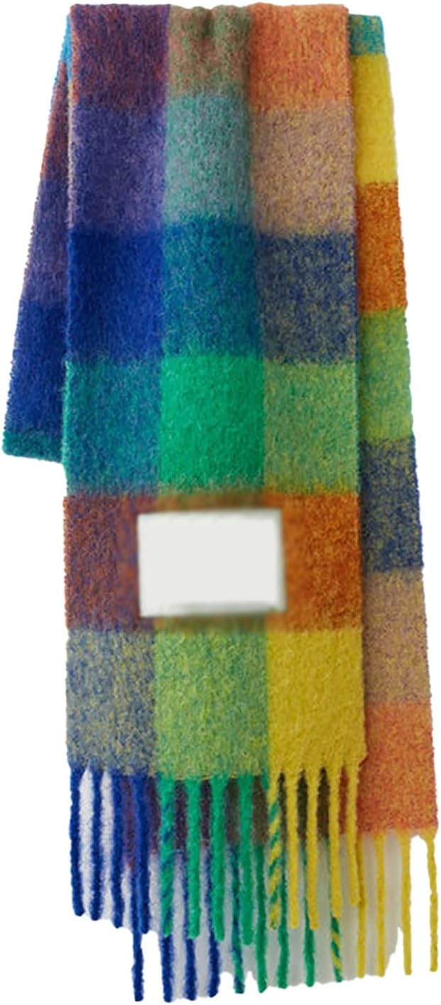Vielfarbiger, behaglicher Damenschal mit Karomuster, ideal für Herbst- & Wintermode.