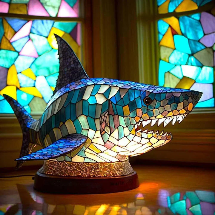 Kunstvolle Beleuchtung: Tierlampe mit Buntglaseffekt, ein Highlight für Ihre Inneneinrichtung.