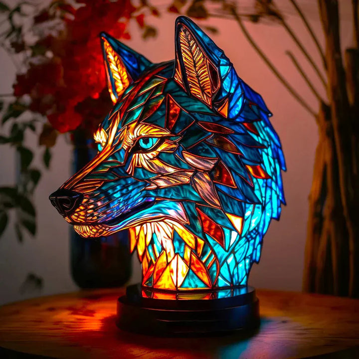 Stimmungsvolle Tierlampe mit Buntglaseffekt, eine besondere Beleuchtung für Inneneinrichtung.