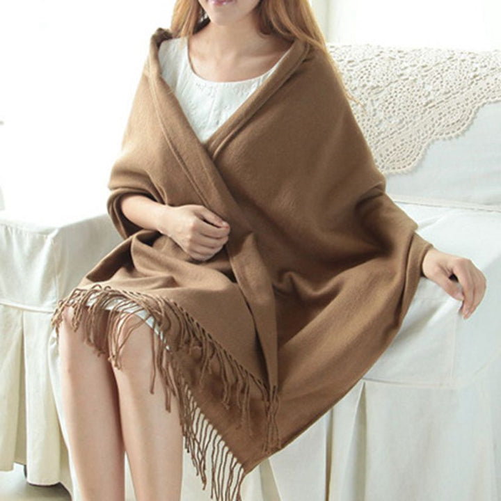 Eleganter Damen Herbst/Winter Schal mit modischem Rautenmuster; warmes & stilvolles Accessoire.