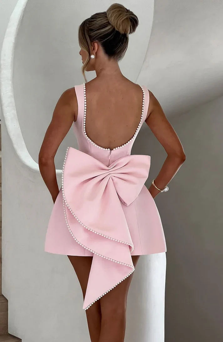 Elegantes Cocktail-Minikleid für Damen, ärmellos, mit edlem Perlenbesatz und schicker A-Linie für Partys.