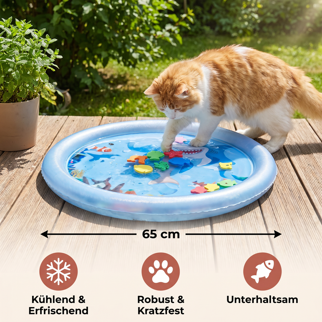 Wasserbett als Spielmatte für Katzen. Fördert Spiel & Entspannung, bietet willkommene Abkühlung.
