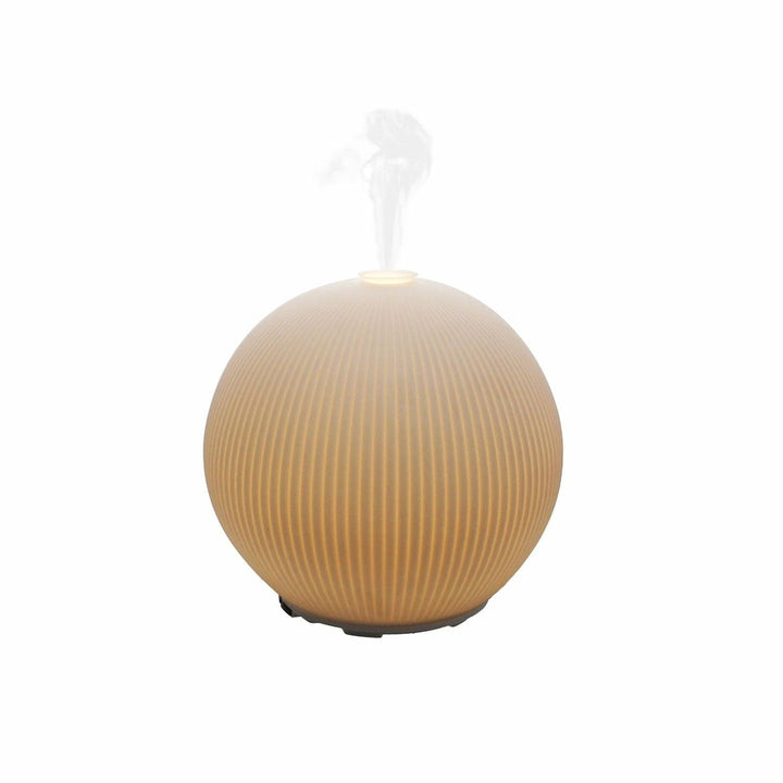 Eleganter Keramik Aroma-Diffusor mit Ultraschall-Technologie für Aromatherapie & Entspannung zu Hause.