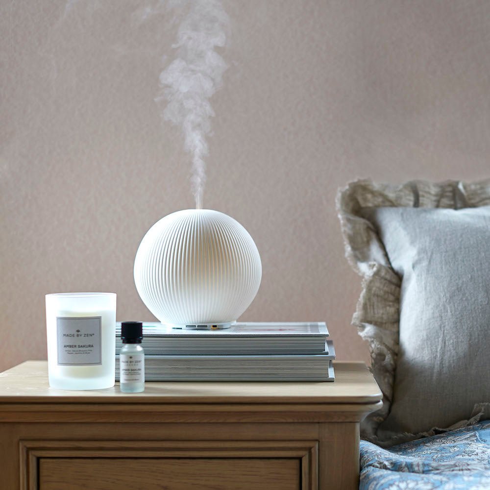 Keramik-Diffusor mit integriertem Atemcoach, Ultraschallfunktion & Fernbedienung für tiefe Entspannung.