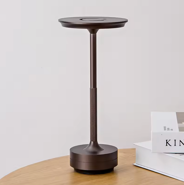 Schöne ClarityGlow Stimmungslichtlampe, kabellos, dimmbar, perfekt für entspannte Momente.