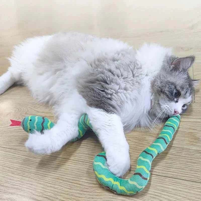 Katzenspielzeug Schlange mit Katzenminze regt den Jagdinstinkt an. Weiches Plüschtier für stundenlanges Spielen.